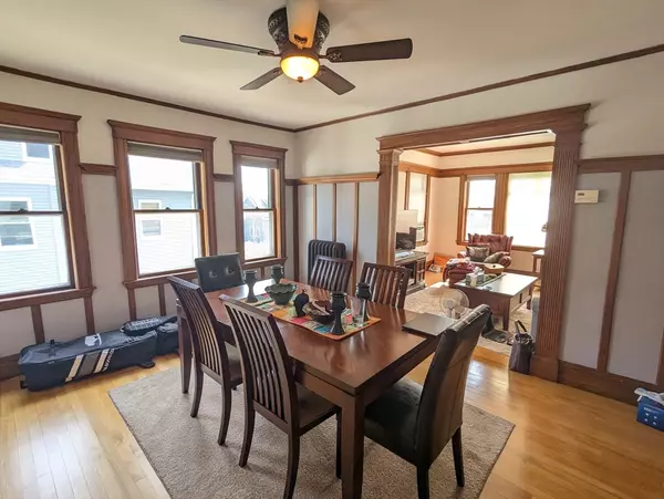 Watertown, MA 02472,17 Commonwealth Road #2