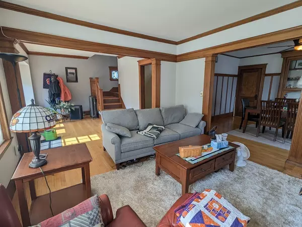 Watertown, MA 02472,17 Commonwealth Road #2