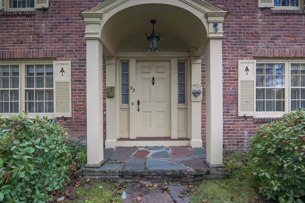 Longmeadow, MA 01106,32 Longview Dr