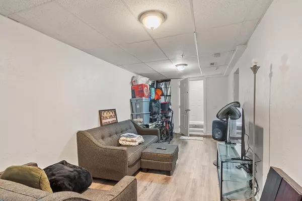 Worcester, MA 01604,40 Aetna Street