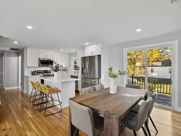 Rockport, MA 01966,27 Hodgkins Rd