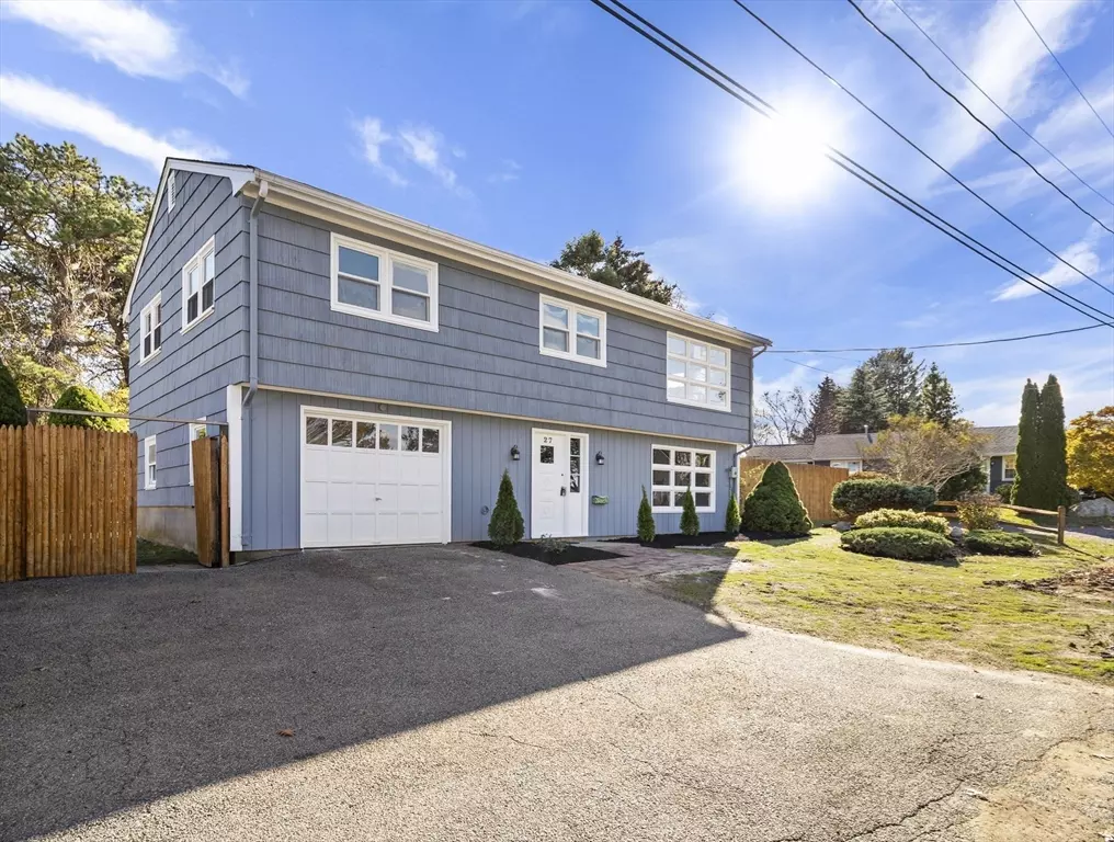 Rockport, MA 01966,27 Hodgkins Rd