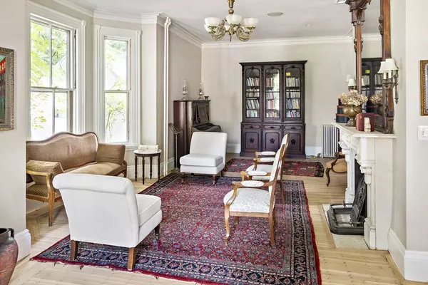 Brookline, MA 02446,247 Kent Street #247