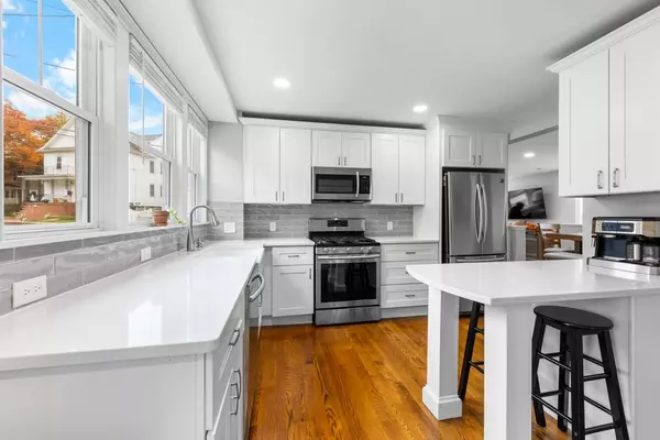 Medford, MA 02155,26 Foss St #1