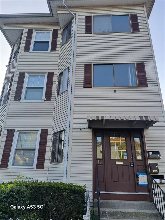 16 Houghton St #2, Worcester, MA 01604