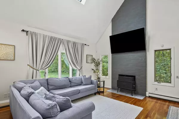 Westborough, MA 01581,8 Arch Street