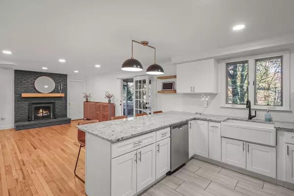 Seekonk, MA 02771,119 Gregory Dr