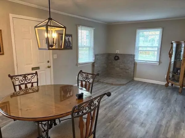 Stoughton, MA 02072,229 Stoughton St