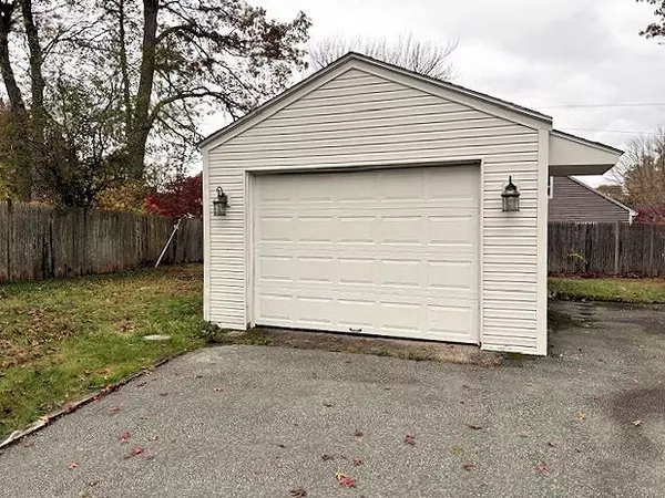 Stoughton, MA 02072,229 Stoughton St