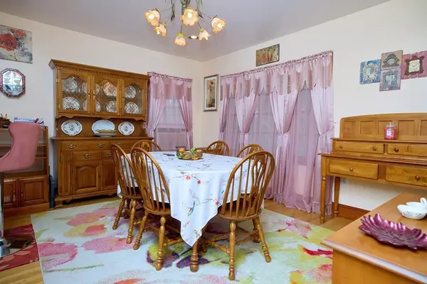 Quincy, MA 02170,72 Oakland Ave