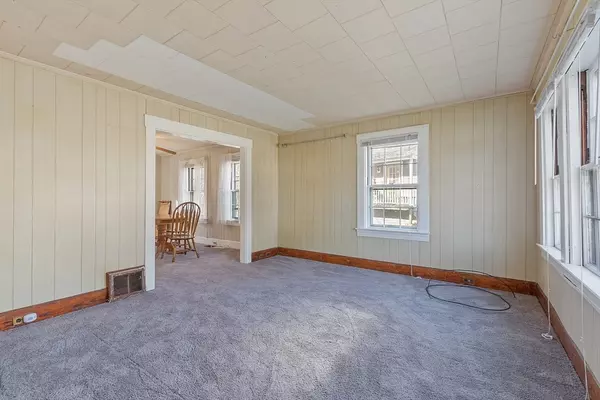 Ashburnham, MA 01430,66 S Main St