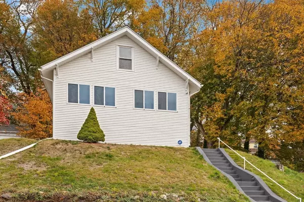 Worcester, MA 01603,10 Minthorne St