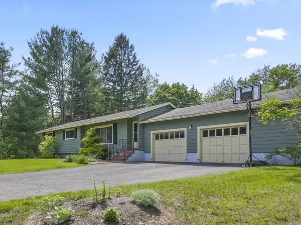 Wayland, MA 01778,35 Snake Brook Road