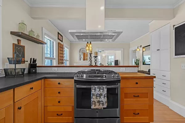 Watertown, MA 02472,31 Morse Street #2