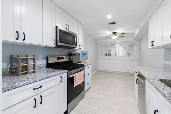 Chelmsford, MA 01824,255 North Road #172