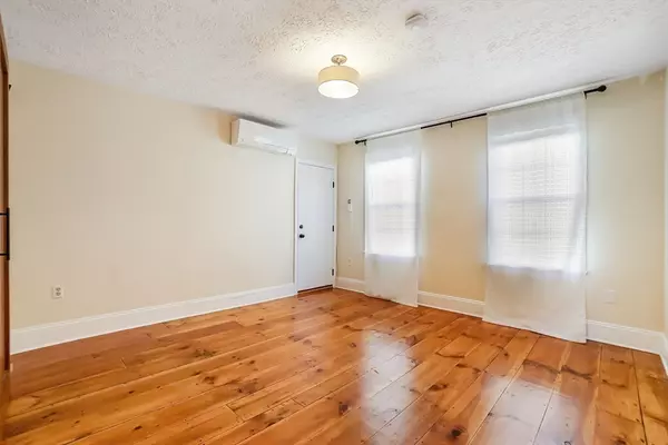 Maynard, MA 01754,1 Florida Ct #3