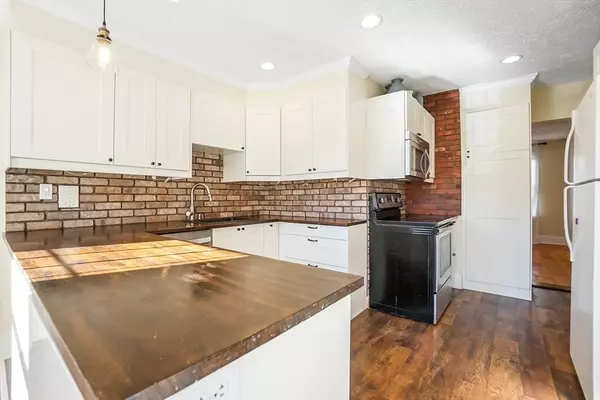 Maynard, MA 01754,1 Florida Ct #3