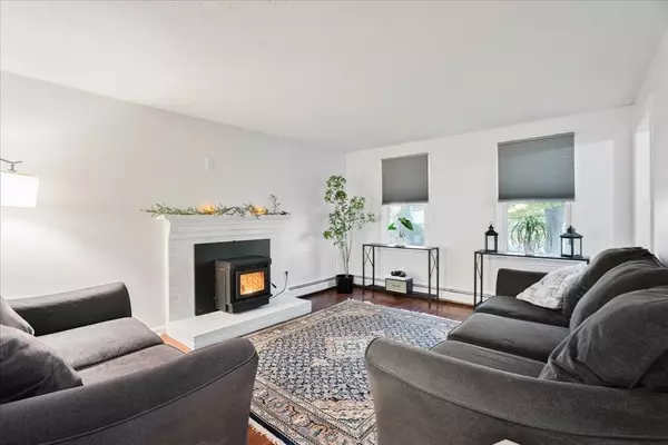 Hopedale, MA 01747,15 Tammie Rd