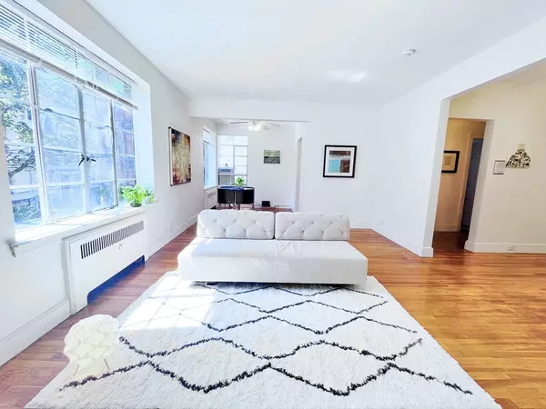 Boston, MA 02135,97 Strathmore Rd #4