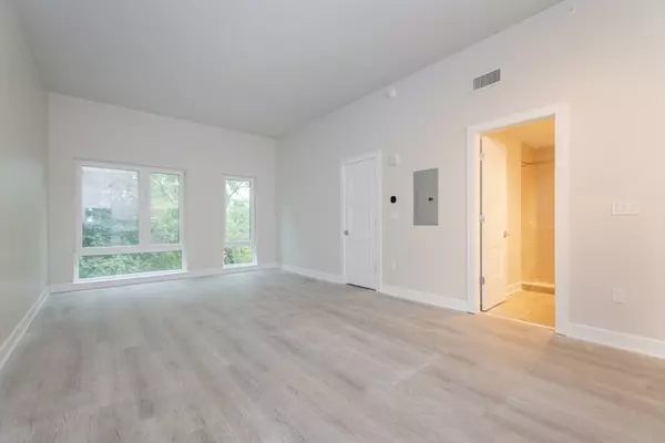 Revere, MA 02151,133 Salem St #414