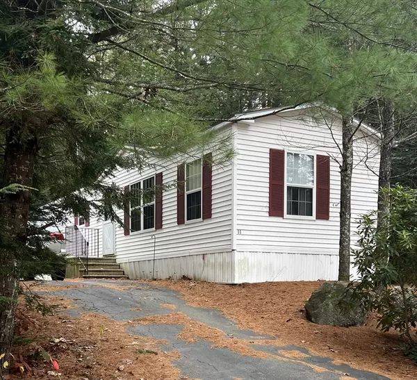 11 Colonial Lane, Winchendon, MA 01475