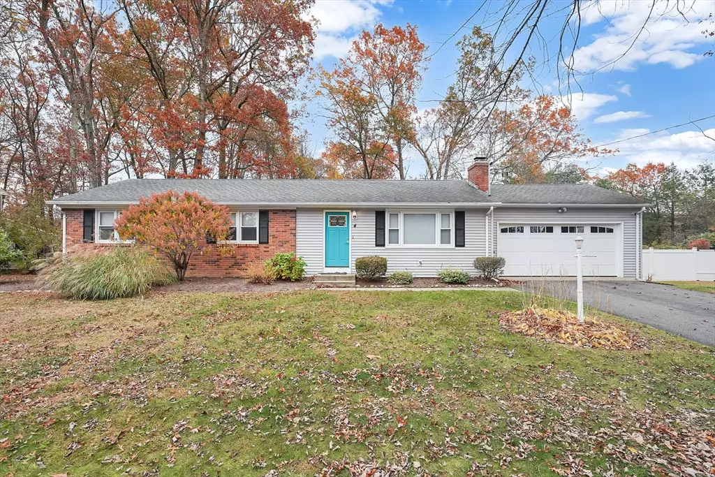 Wilbraham, MA 01095,4 Lance Ln