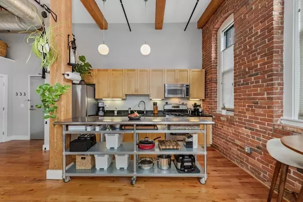 Lynn, MA 01901,589 Essex St #102