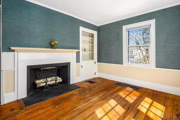 Hingham, MA 02043,224 South St