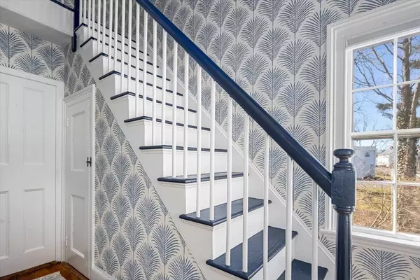 Hingham, MA 02043,224 South St