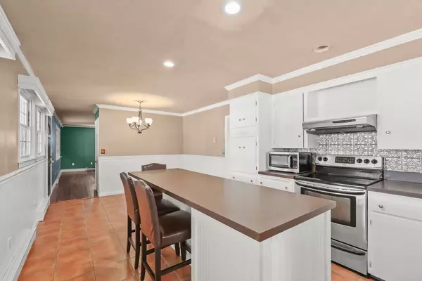 Rehoboth, MA 02769,15 Winthrop Street