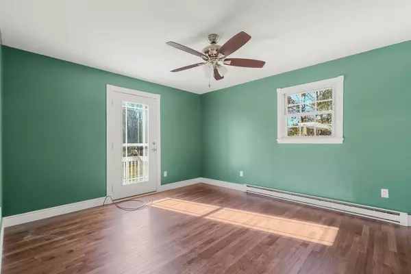 Rehoboth, MA 02769,15 Winthrop Street