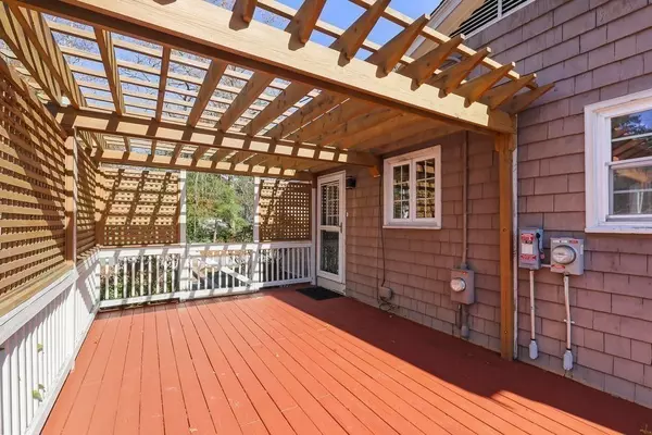 Rehoboth, MA 02769,15 Winthrop Street