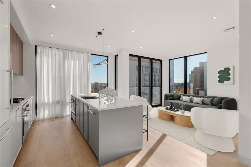 Boston, MA 02118,595 Albany St #2-01