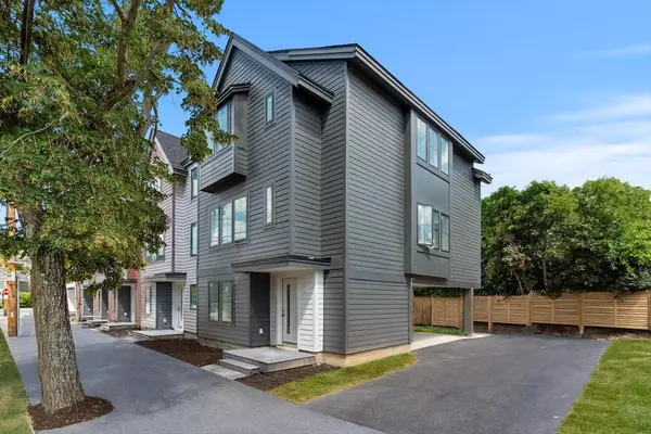 106 River Street #18, Newton, MA 02465