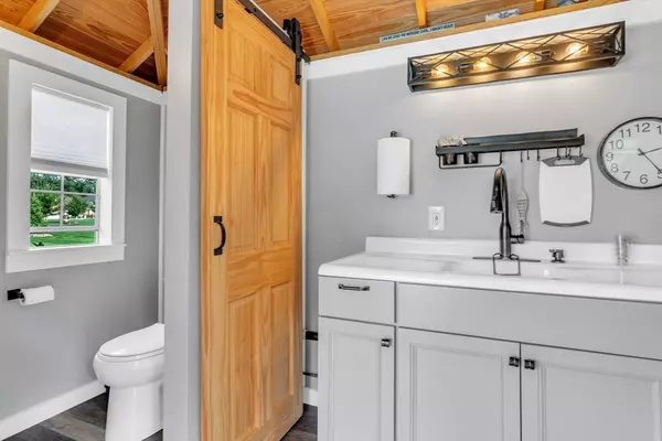 Westfield, MA 01085,10 Day Lily Ln