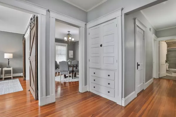 Wakefield, MA 01880,9 Avon St #2