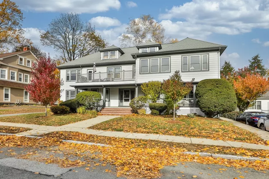 9 Avon St #2, Wakefield, MA 01880