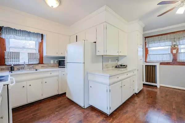 Taunton, MA 02780,969 Somerset Ave