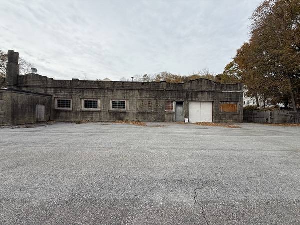 Worcester, MA 01602,22 Richmond Avenue