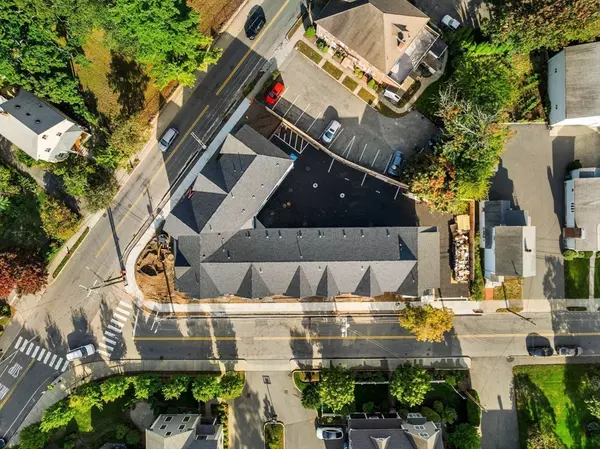 Newton, MA 02465,2-18 Elm Street #6