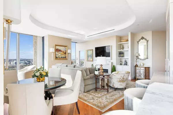 Boston, MA 02115,1 Dalton St #3205