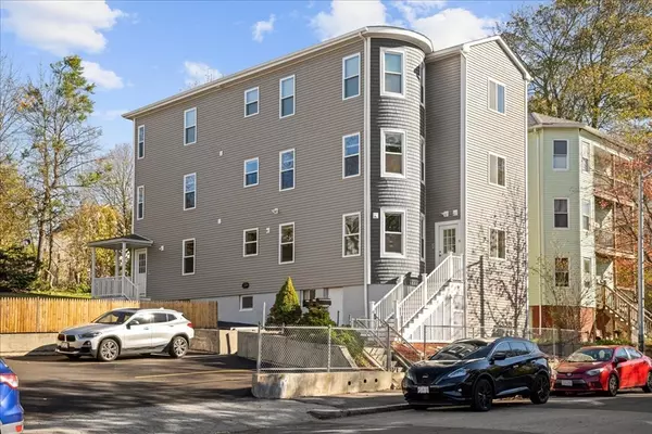 9 Upsala St #2, Worcester, MA 01610