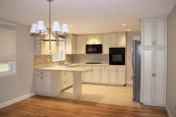 Walpole, MA 02081,61 Alton Street