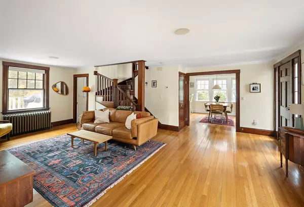 Sharon, MA 02067,49 Cottage St