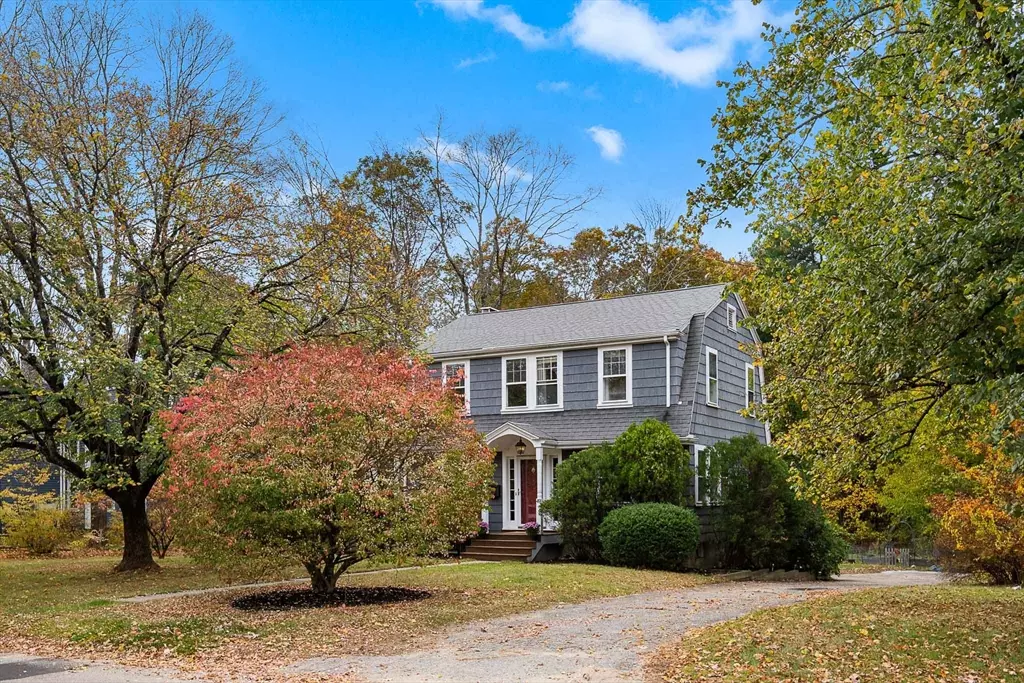 Sharon, MA 02067,49 Cottage St