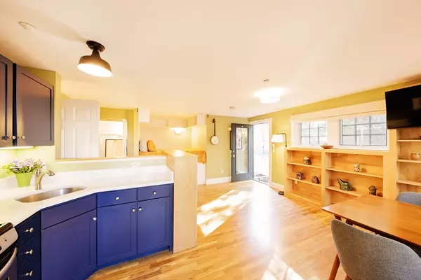 Somerville, MA 02143,411 Norfolk St. #1F