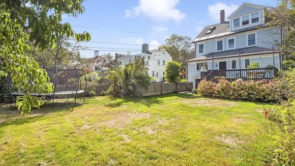 Newburyport, MA 01950,346 Merrimac Street