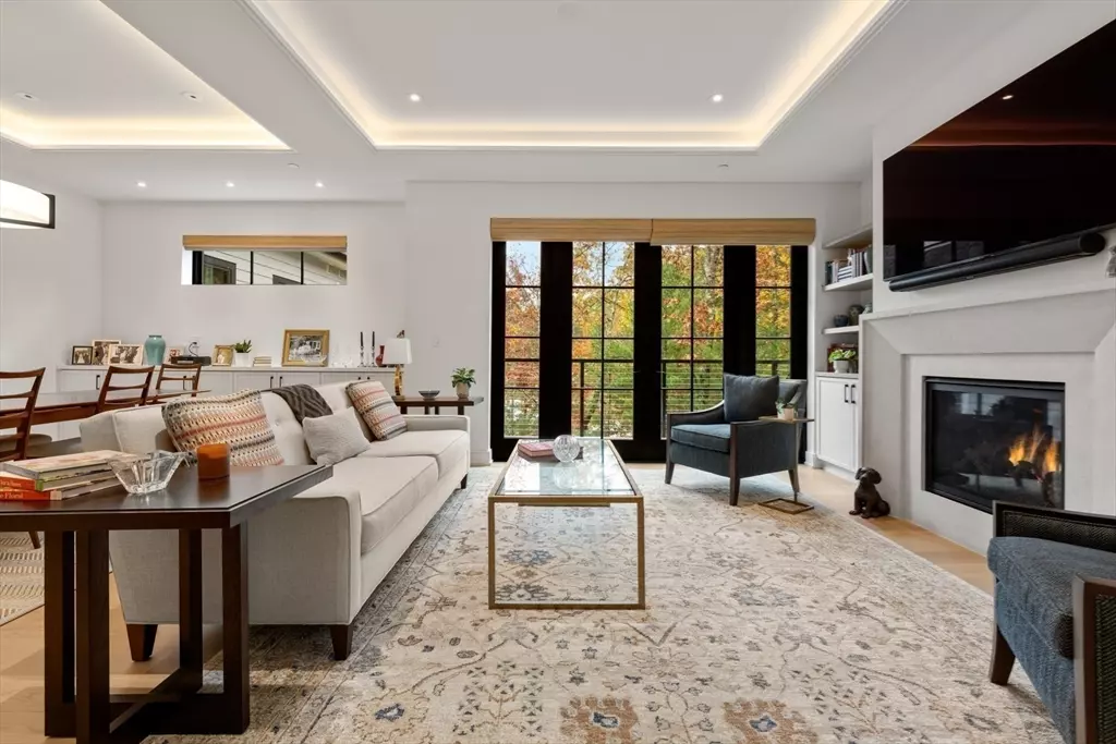 Wellesley, MA 02482,148 Weston Rd #208