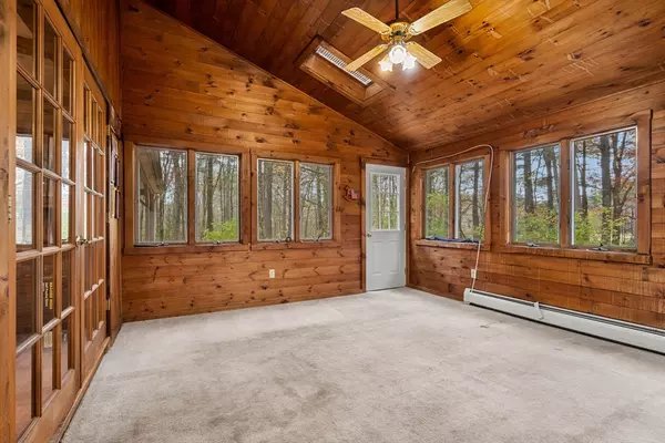 Ayer, MA 01432,84 Off Groton School Road