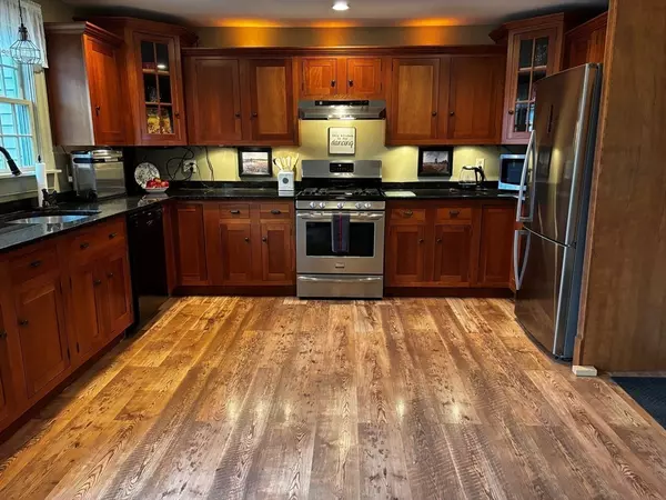 Pembroke, MA 02359,299 Center St